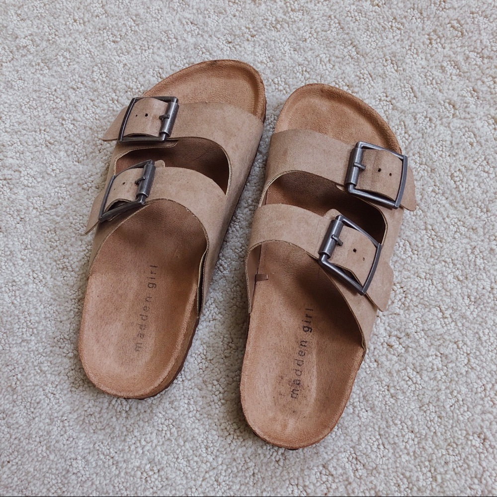 *SOLD* Madden Girl Slides